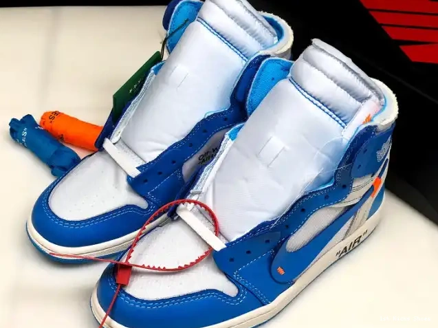 1st Kicks 1 Blue Off-White AQ0818-148 Powder UNC Air Jordan 0506